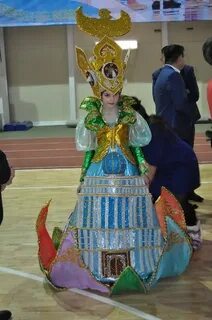 Шұлықтар мен шәуеттегі әйелдердің фотосуреттері