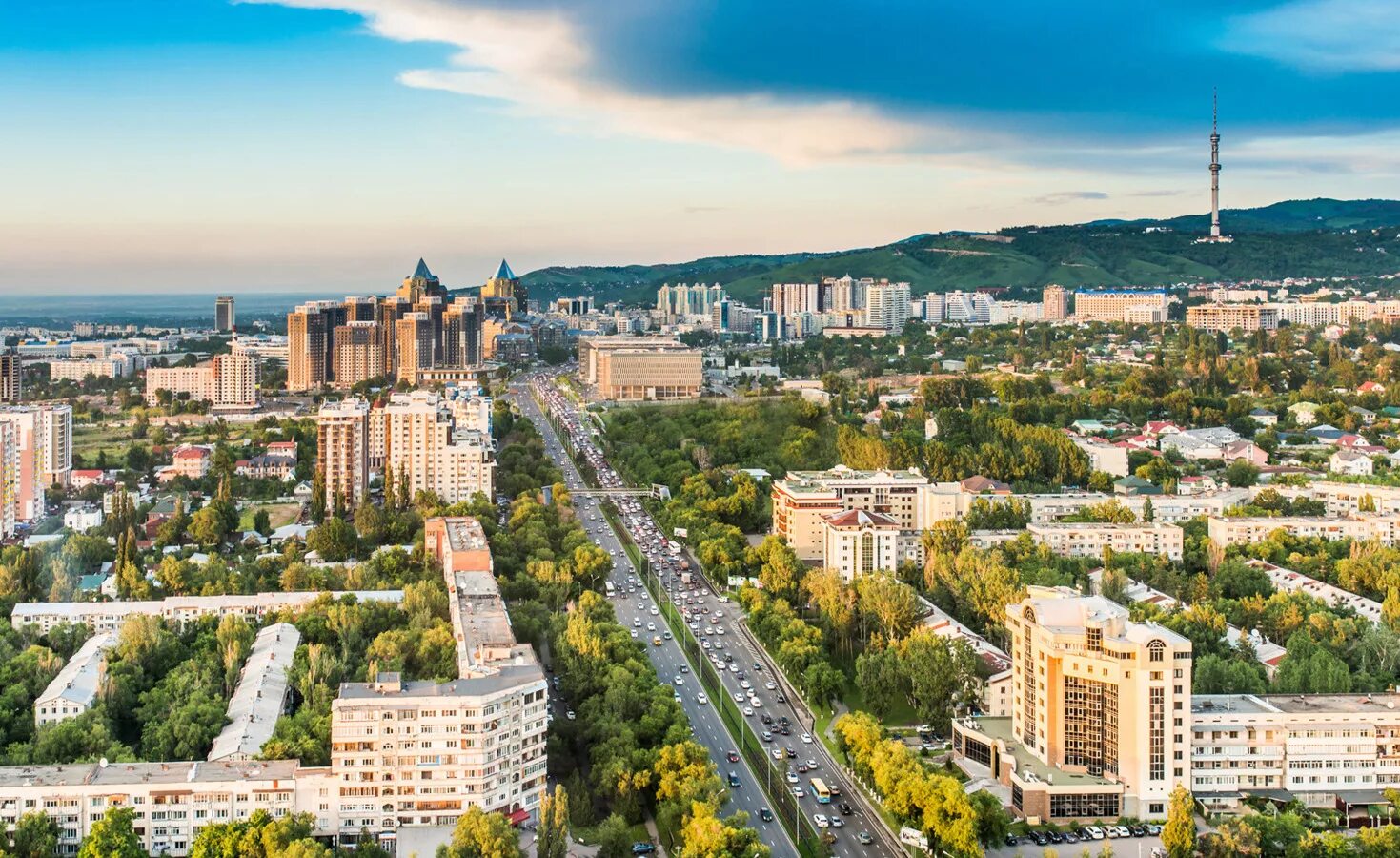 Almaty city. Алма-Ата Казахстан. Алма Ата центр города. Казахстан столица Алматы. Алматы панорама.