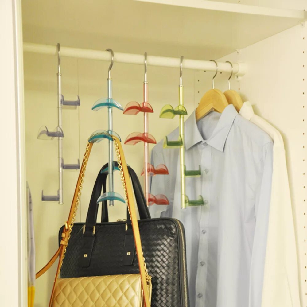 Хранение сумок в гардеробной. Полочка для сумок. Приспособления для хранения сумок. Хранение сумок в гардеробной. Как хранить сумки.