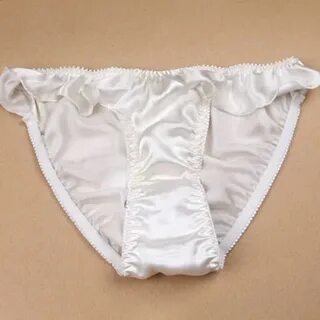 Er va xotin uchlik qilishga harakat qilishadi