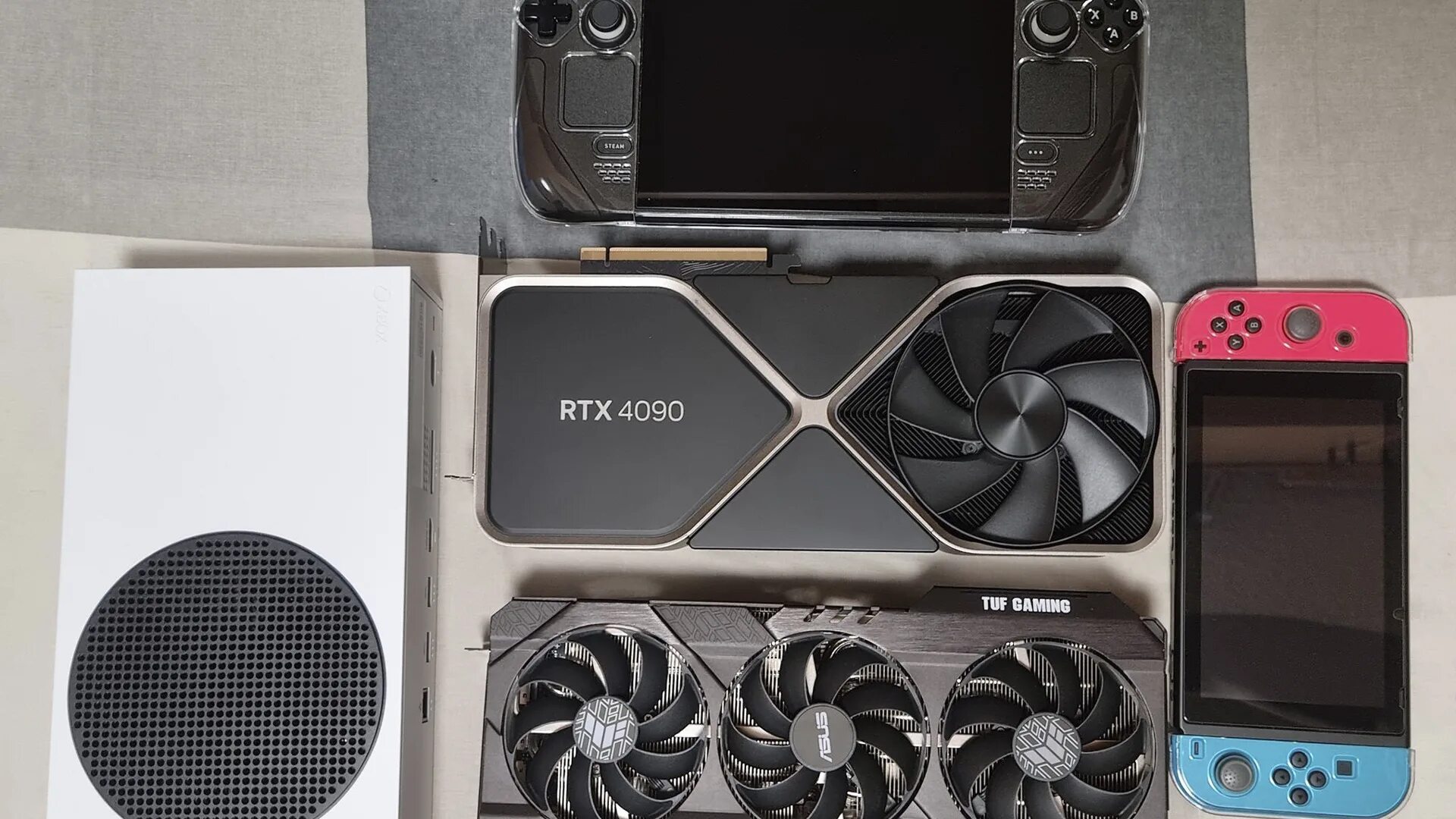 Rtx 4090 ti vs rtx 4090. RTX 4090. RTX 4090 Размеры. Размер видеокарты 4090. RTX 4090 вес.