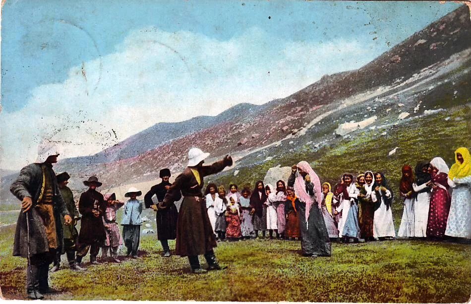 Осетины народ кавказа. Народы кавказа 19 века осетины. осетины кавказ. народы северного кавказа осетины в древности. осетинский ныхас картина.