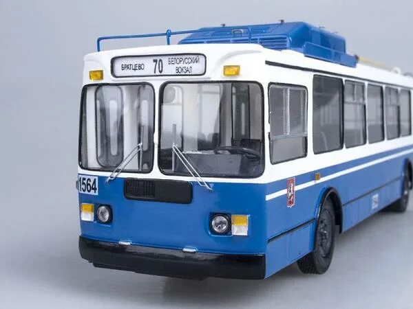 Магазин троллейбус. ЗИУ 682 модель. ЗИУ 9 AVD. Модель троллейбуса ЗИУ-682. ЗИУ 682 1 43.