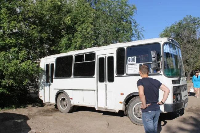 Маршрутки энгельс. Автобус 400 саратов энгельс. автобус призрак 400. 400 автобус старый. маршрут автобуса 400 саратов энгельс.