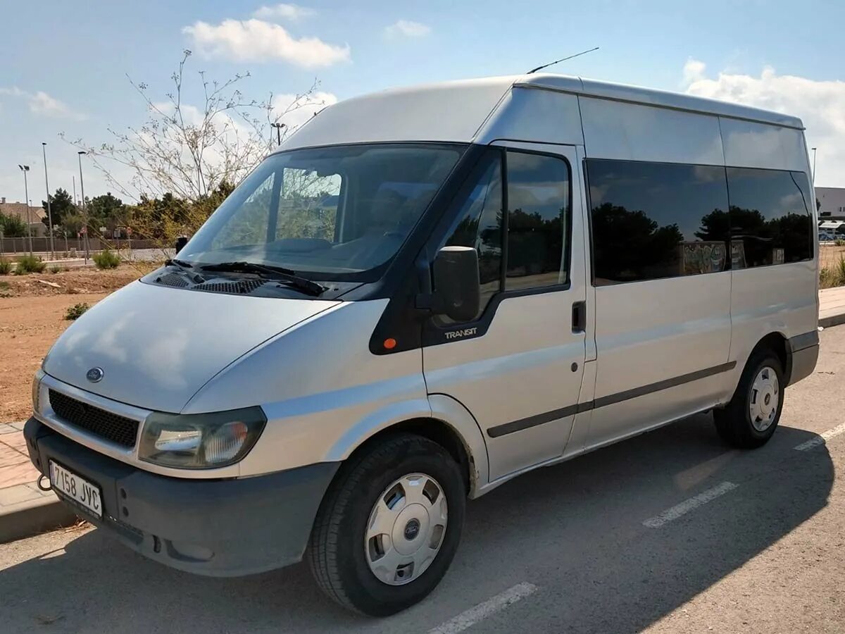 Ford Transit микроавтобус. Форд Транзит минибус. Ford Transit пассажирский 8. Ford Transit 420.