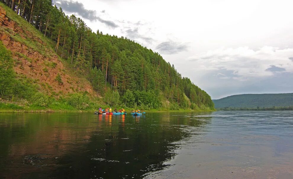 Киренск киренский район. Река Киренга. Природа Киренского района. Река Киренга Иркутская область. Киренск Киренга.