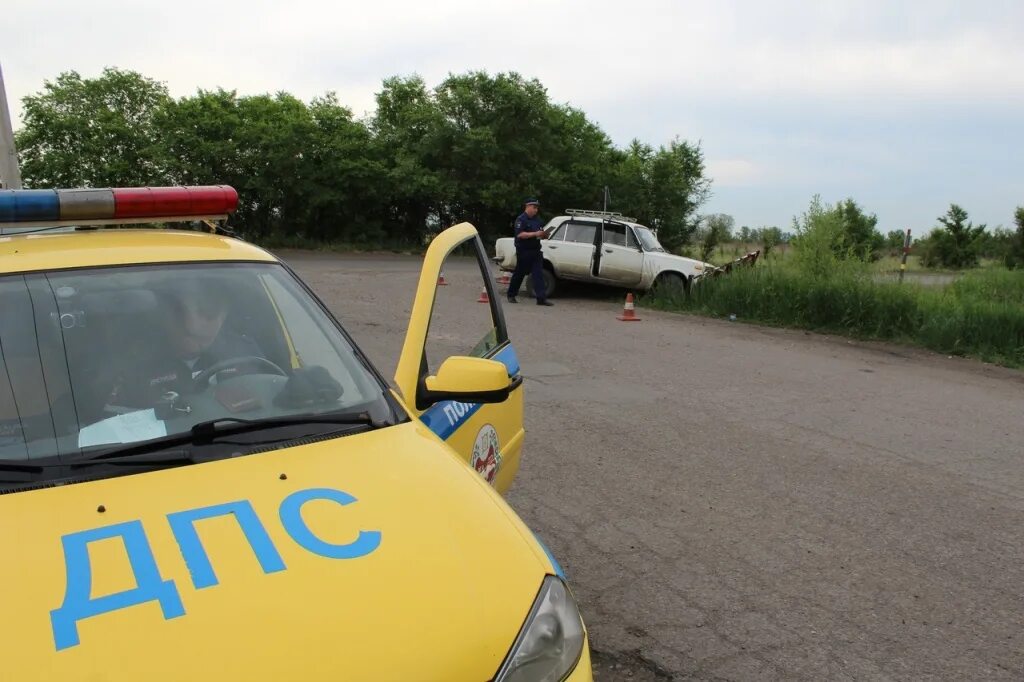 Сотрудники черногорского гаи. Скворцов гаи черногорск. Госавтоинспекция в черногорске. Гаи черногорск. Инспектор гибдд скворцов в черногорске.