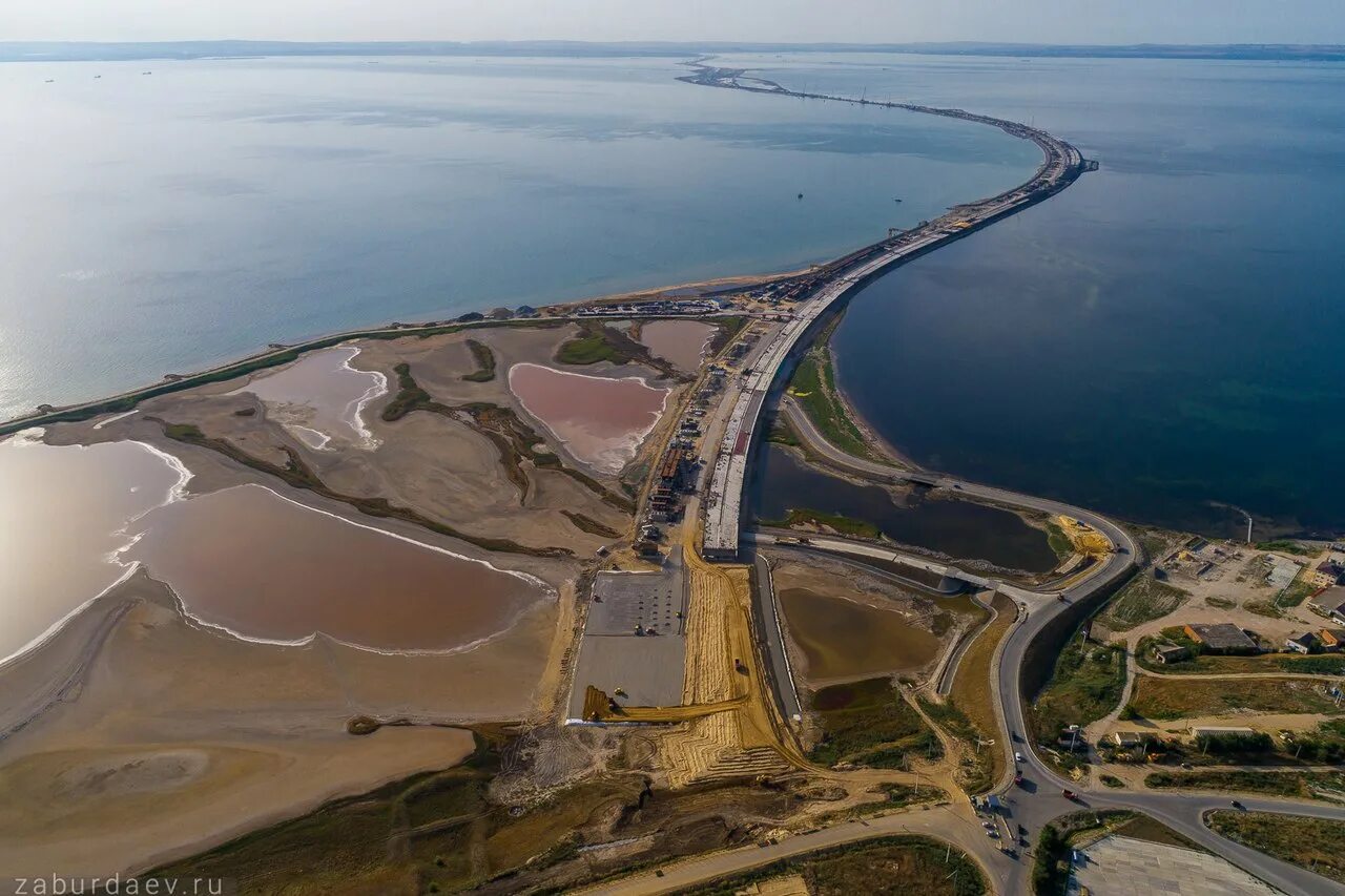 Чем заканчивается тамань. Крымский мост Керченский пролив. Керченский пролив Тамань. Мост Тамань Керчь. Керчь пролив мост.