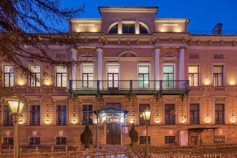 Особняк афиша. Наб лейтенанта шмидта 37 особняк брюллова. особняк брюллова гостиница санкт-петербург. набережная лейтенанта шмидта санкт-петербург 37. особняк а. п. брюллова.
