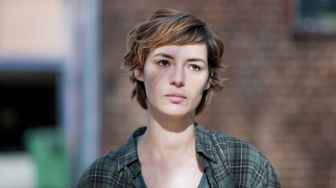 Louise. Луиз бургуан. louise bourgoin 2025. луиз бургуан фото.