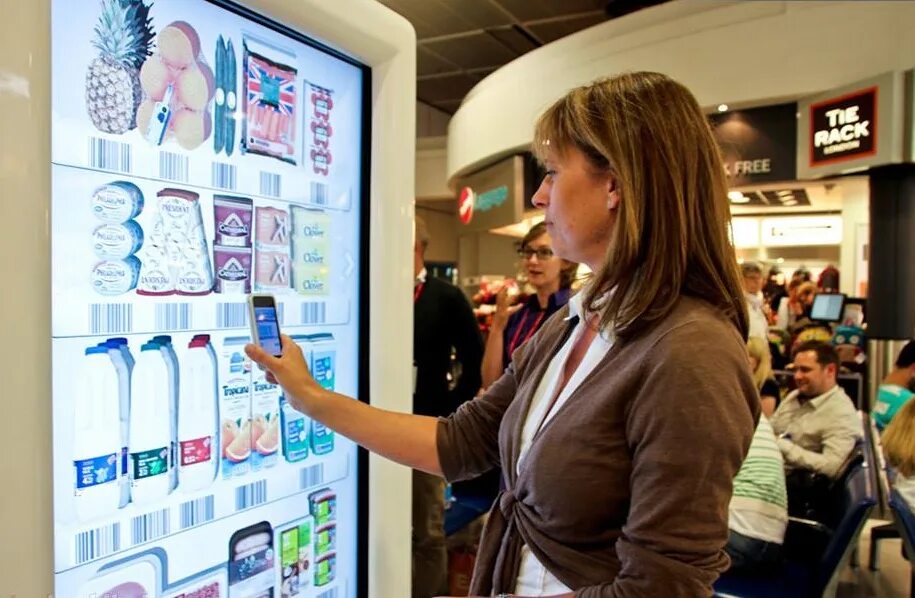 светодизайн в интерьере. современный магазин техники. инновационные технологии в торговле. современные технологии магазина. фитнес будущего.