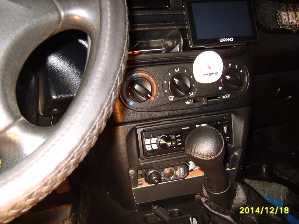 Chevrolet Niva Manual " Снятие панели приборов