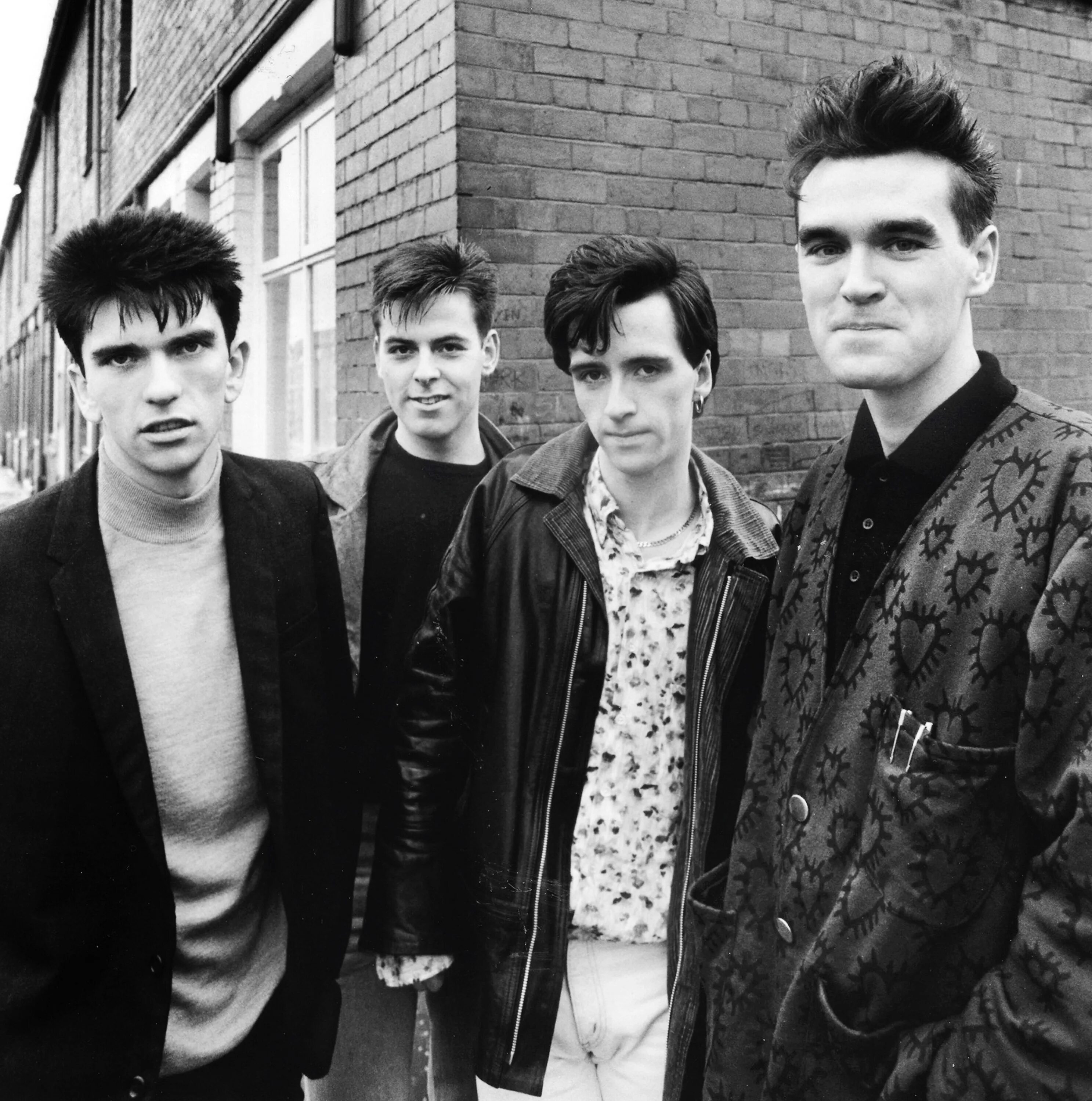 The smiths old house. Smith. группа the smiths. the smiths 2025. the smiths вокалист.