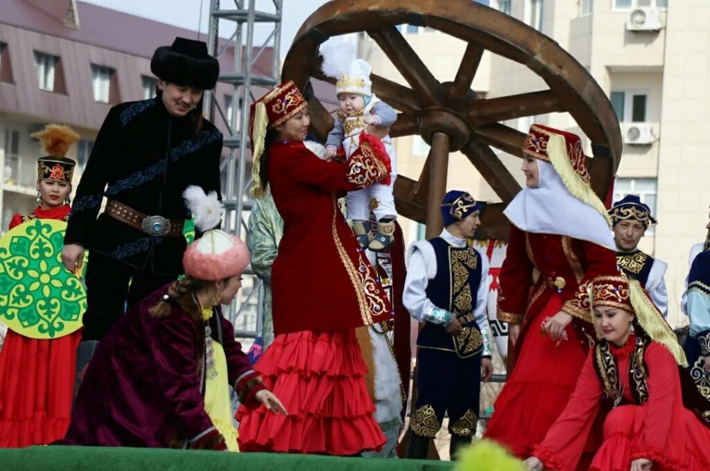 22 наурыз суреттері. Наурыз. Конаккаде традиция. 22 Наурыз. Наурыз многонациональный праздник.