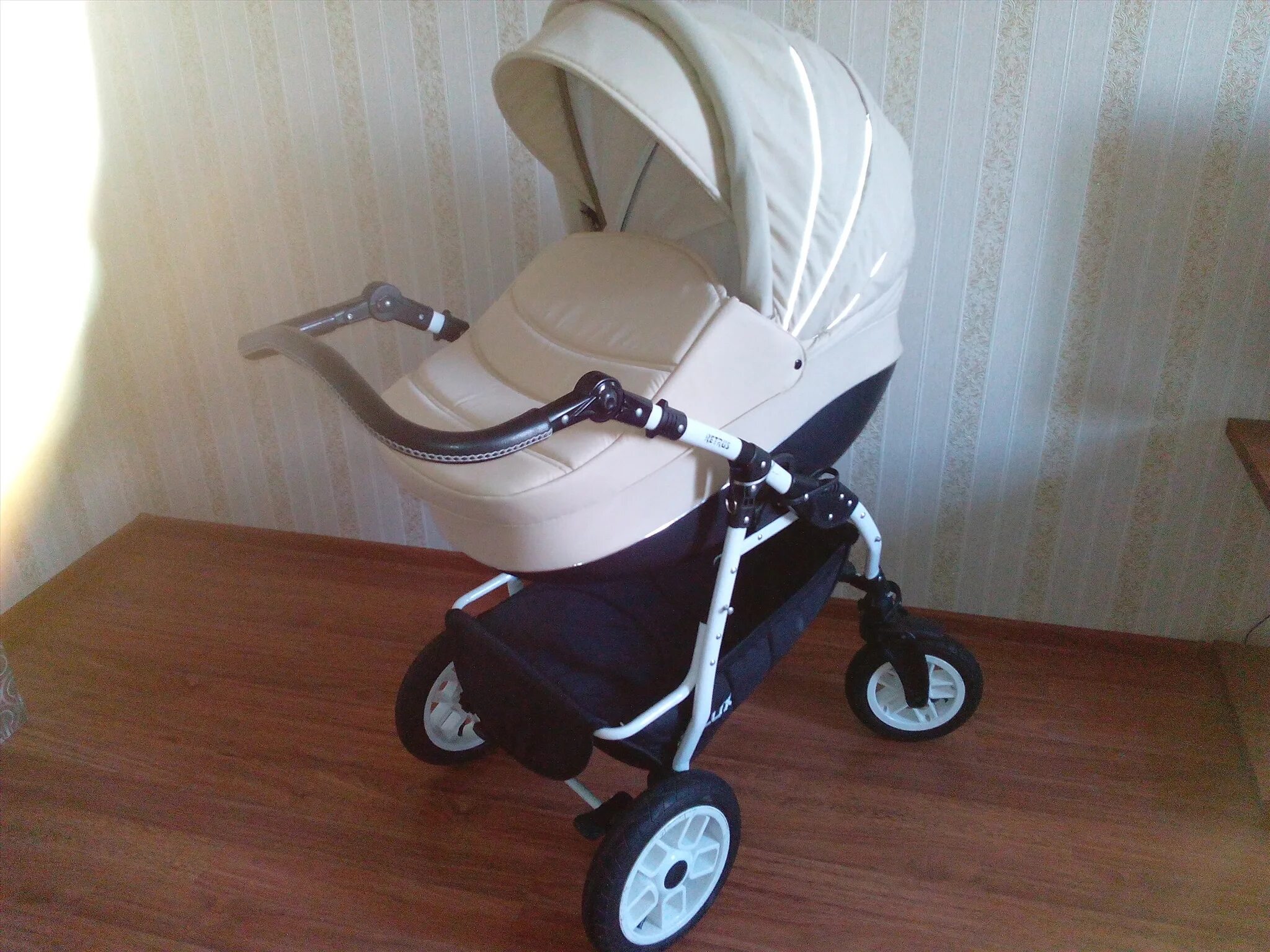 Продажа колясок б у. Коляска Retrus futuro Lux 3 в 1.. Коляска в хорошем состоянии. Детские коляски б/у. Коляски детские бу.