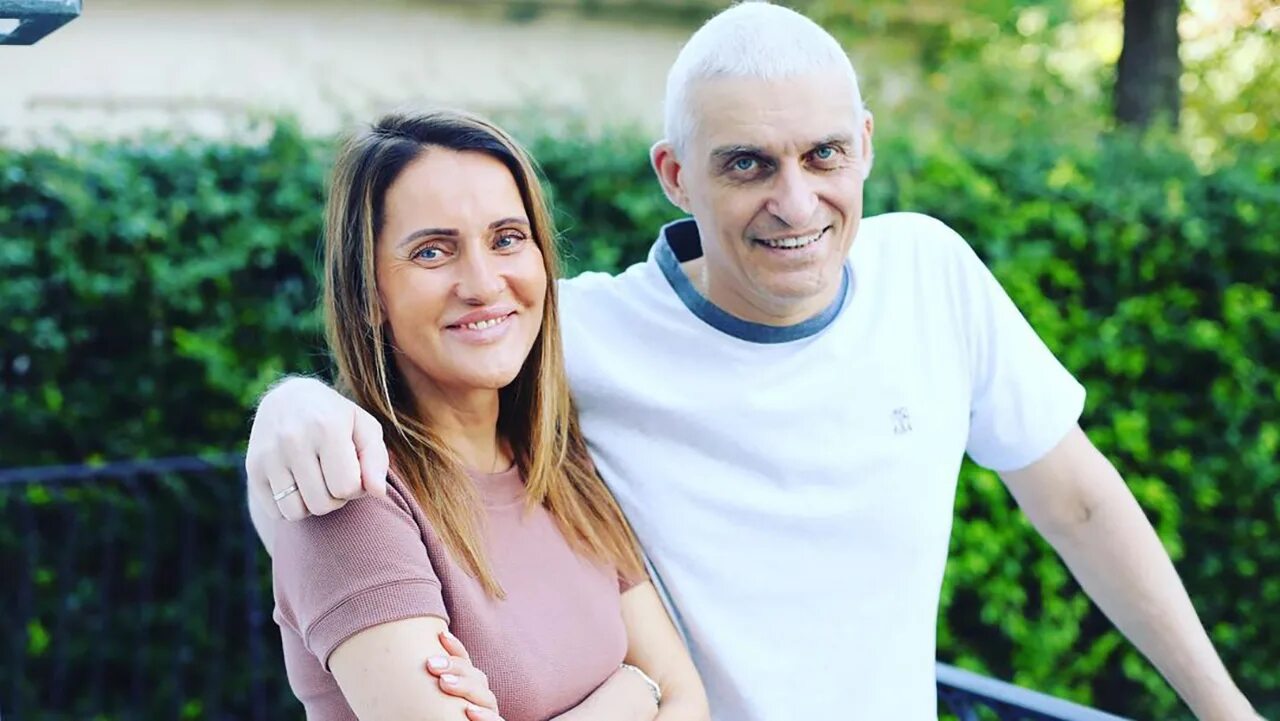 Тиньков с женой. Жена олега тинькова 2022. Тинькофф олег семья. Рина тинькова. Жена олега тинькова рина восман.