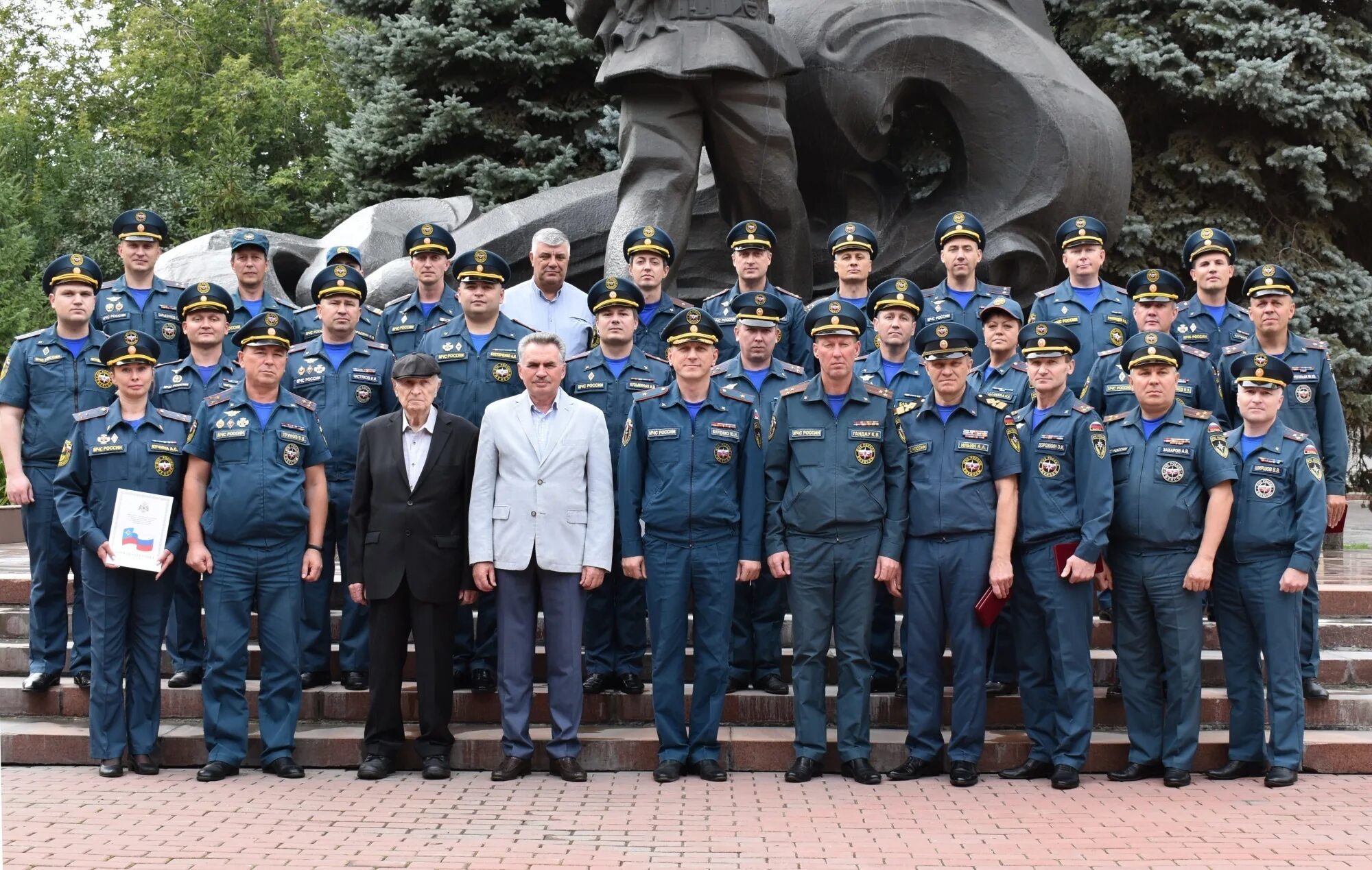 Главное управление мчс по челябинской. Гу мчс россии по челябинской области. мчс челябинск. генерал мчс по челябинской области. мчс россии по челябинской области 72.