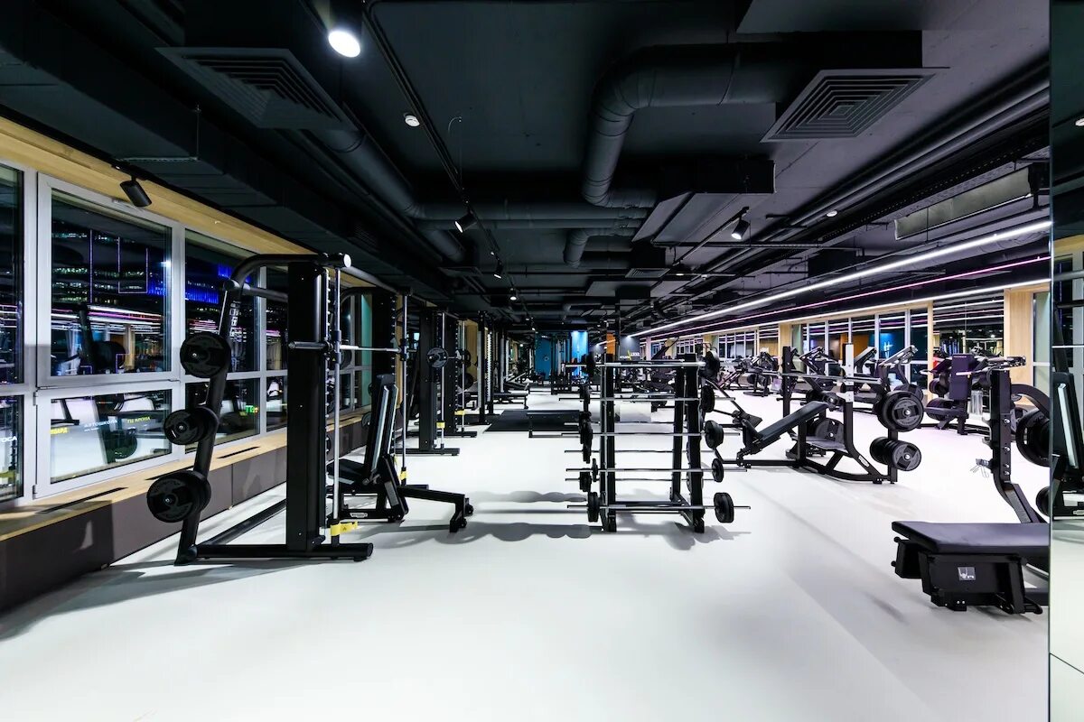 Комон джим вегас. Фитнес центр. Тренажерный зал тц. Ддх фитнес водный стадион. Москва кронштадтский бульвар 3а ddx fitness.
