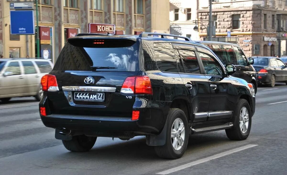 Военные регионы автомобилей. Toyota Land Cruiser 200 амр97. Land Cruiser ФСО.