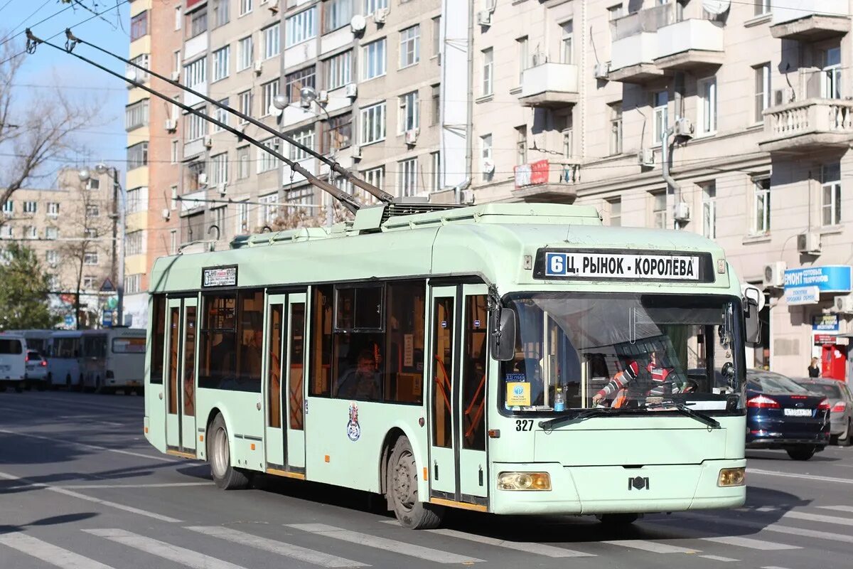 Троллейбус 245 ставрополь. 5 троллейбусный парк москва. Техническое обслуживание троллейбусов. Троллейбусный парк директор. Депо петрозаводск троллейбус.