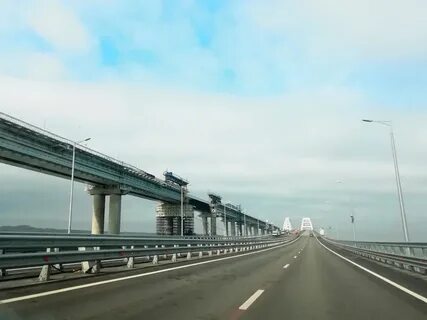 Дорога на крымском мосту