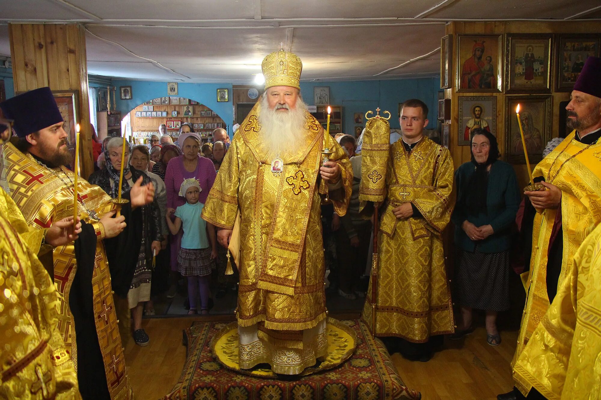 Погода п знаменском. Храм в п Знаменка Орловской области. Храм Спорительница хлебов в посёлке Знаменка Орловская область. Новый храм в Орле на Знаменке. Всехскорбященский храм Курск.