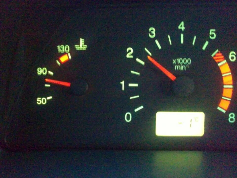 Датчик температуры ваз 2114. Указатель температуры ваз 2114. Датчик температуры ваз 2114 на приборной панели. Не показывает прибор температуры ваз 2114. Не показывает прибор температуры ваз 2114.