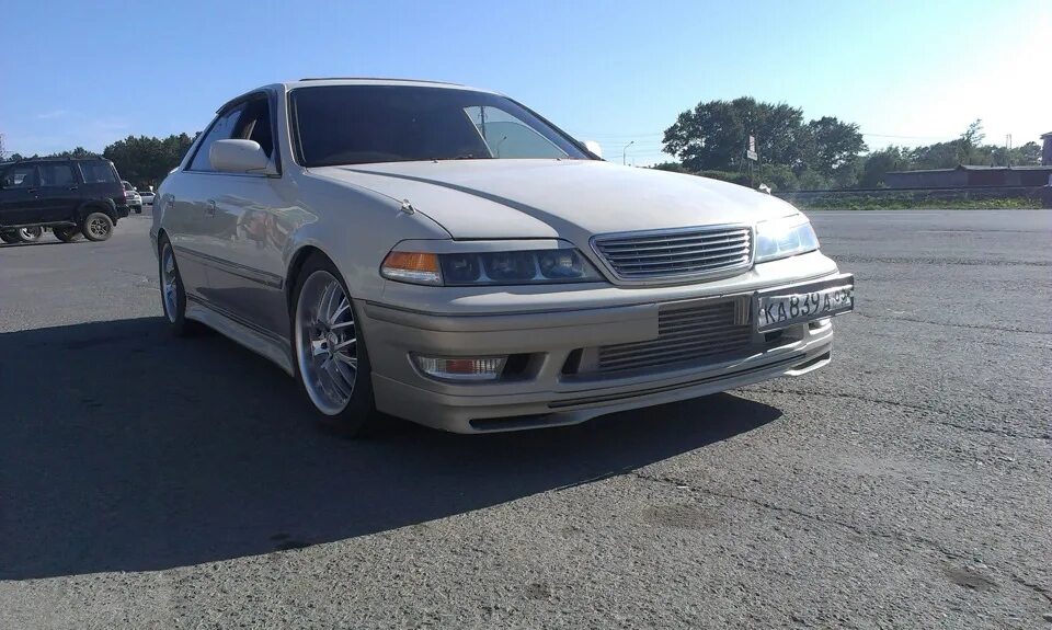 Обвес mark 2 100. Toyota mark 2 1999.