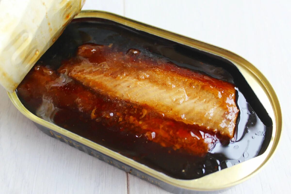 Унаги тядзукэ. Сельдь в соусе унаги. Сельдь унаги. Рыба в соусе унаги. Скумбрия барс в томатном соусе 175г.