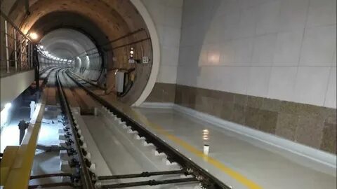 8 станций метро