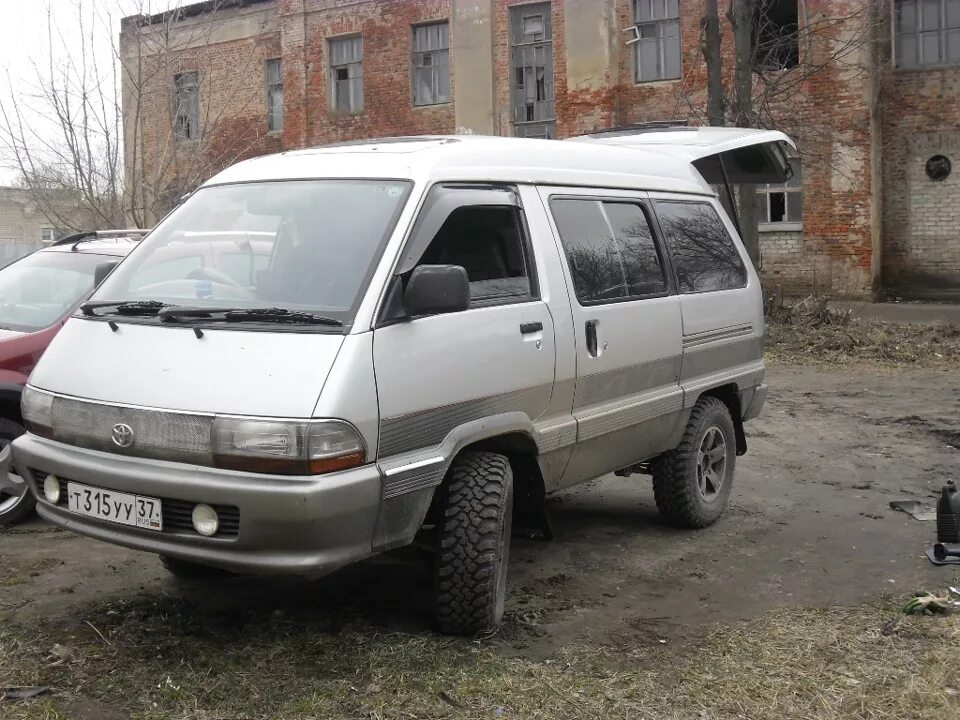 Toyota town ace noah field tourer. Toyota town ace (3g). Toyota town ace 3. Тойота таун айс 2010. Toyota town ace (3g).