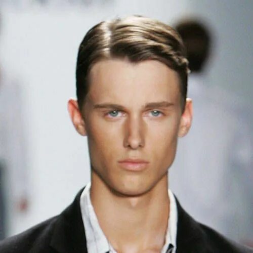 30 Popular Curtains Hairstyles For Men in 2025 Middle part hairstyles, Middle pa