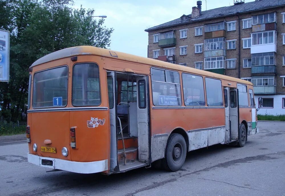 849 автобус маршрут. Воркута ЛИАЗ 677. Печора Икарус. Воркута автобус. Автобус 849.