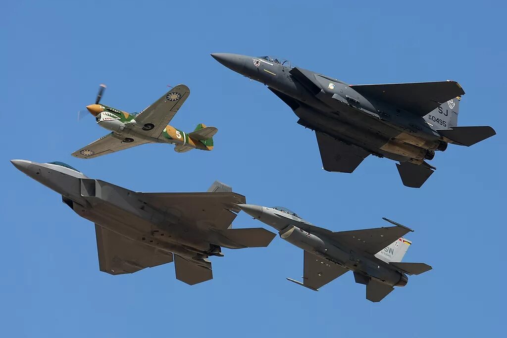 F16 и f35. F15 vs f16. F15 f16 f18. F-15 И Су-27. Ф 16 против