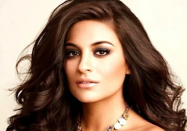 1 цвет женщины. Джессика альба брюнетка. 1 цвет женщины. Джессика альба цветотип. Супермодель адриана лима.