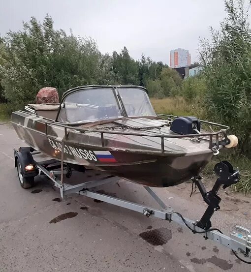 Avito казанка крылатая тюнинг. Казанка с мотором 9. Казанка 5м авито. Казанка 5м1 с выносным транцем. Казанка 5м авито.