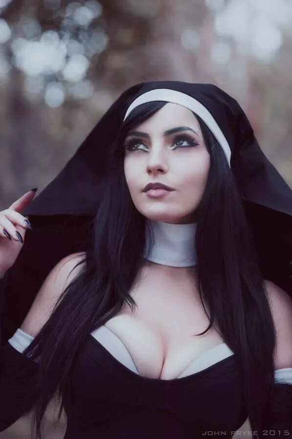 Nun cosplay. Katyuska Moonfox монашка. Катя мунфокс монашка.