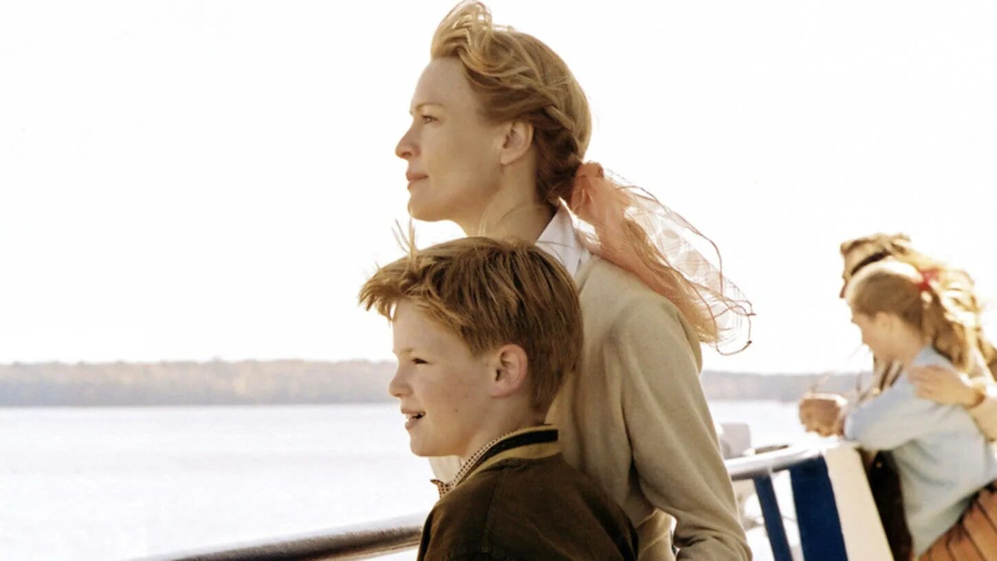 Эмпайр фоллс. Эмпайр фоллс. Empire falls 2005. Эмпайр фоллс. Empire falls 2005.