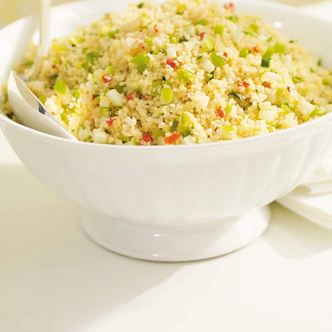 Тарелка с овощами. Диета рис курица. Жареный рис с курицей. Диета с рисом курицей и овощами. Рисовая диета для похудения на 7 дней.