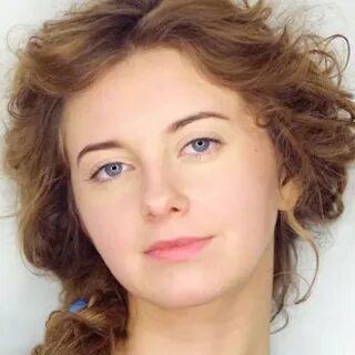 Актриса исполняющая роль констанции