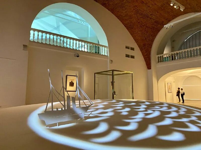 Манеж малого эрмитажа где находится. Манеж малого эрмитажа где находится. Малый манеж эрмитажа спб. Манеж малого эрмитажа где находится. Выставка сергея щукина в эрмитаже.