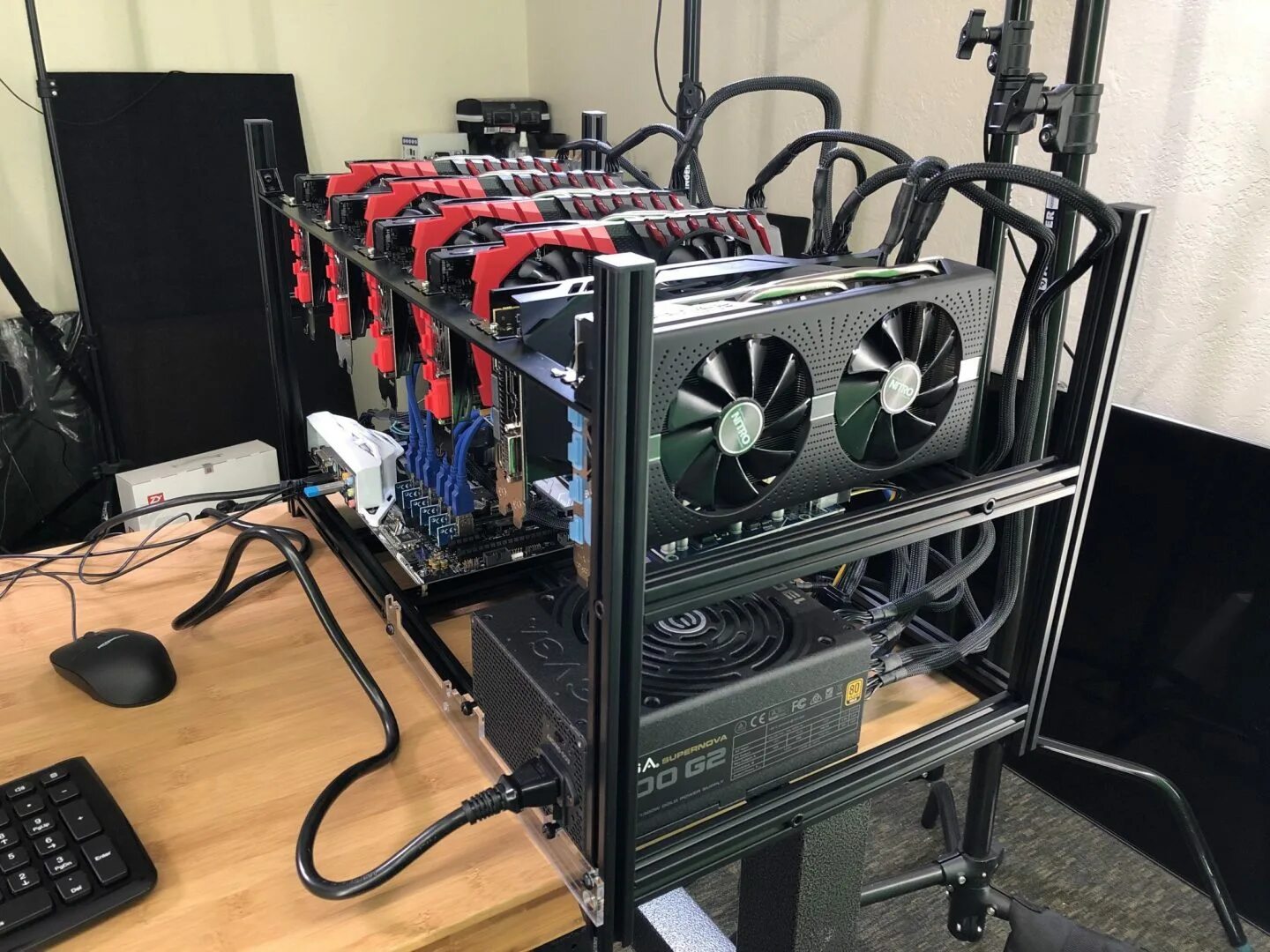 Риг rx580 8gb. Риг RX 580. Риг RX 588. Rx580 майнинг