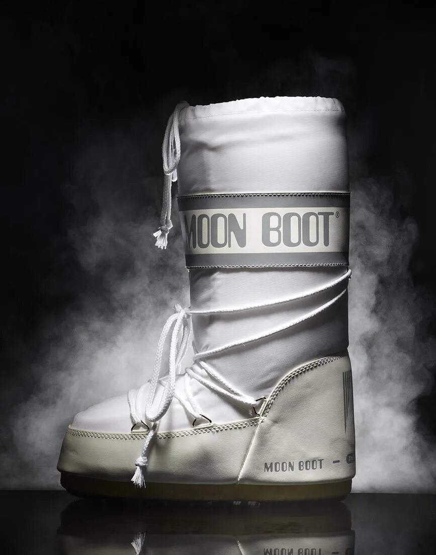 Мун буты. Jimmy Choo луноходы. Moon Boots tecnica Group 70w. Оригинал луноходы Мун бут. Boots луноходы Patrol.