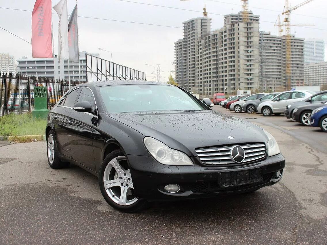 Mercedes 2005 годов. Mercedes CLS 350 2005. Мерседес Бенц ЦЛС 350 2005. Мерседес CLS 2005 года. Мерседес ЦЛС 2005 года.