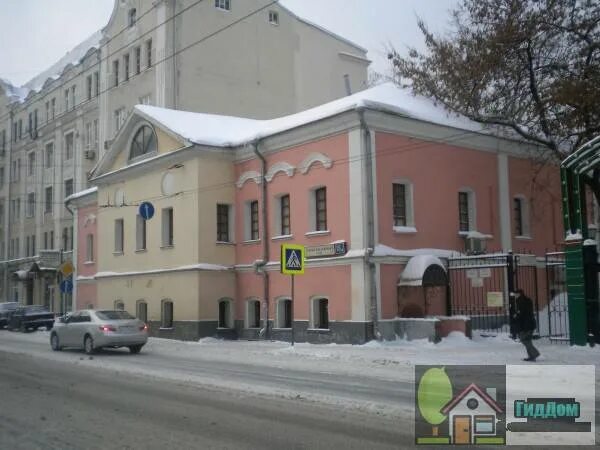 Путевой дворец василия iii. Путевой дворец василия iii на басманной улице. Москва ул старая басманная 15 3. Москва ул старая басманная 15 3. Улица старая басманная 15с3.