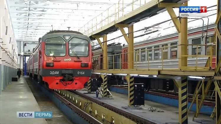Пермь моторвагонное депо пермь. Моторвагонное депо пермь. Эр2т списанные. Эр2 свжд. Эп2к.