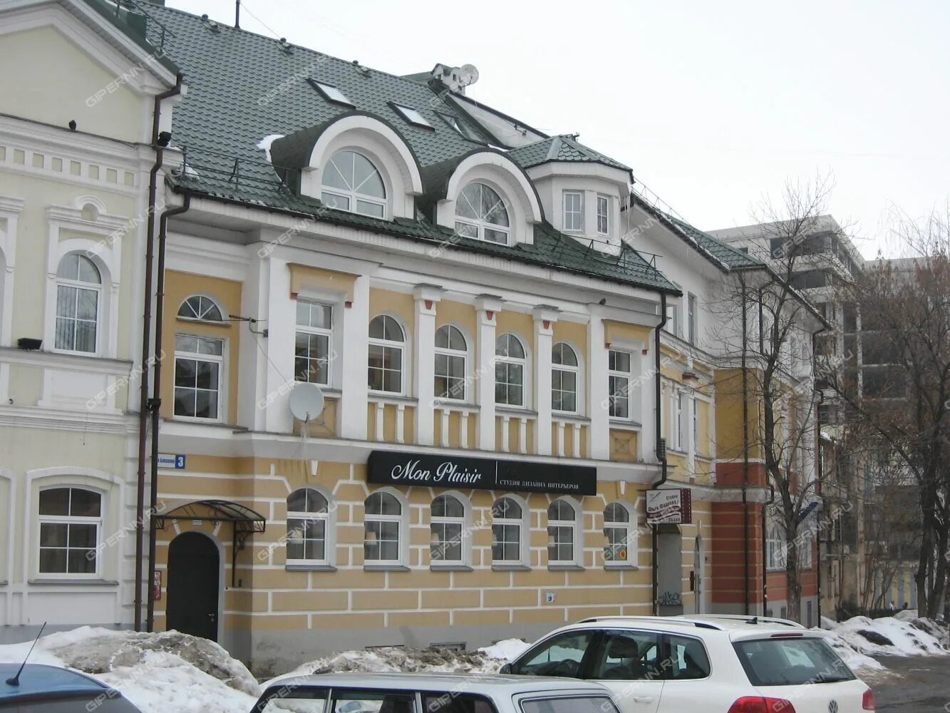 Улица академика блохиной нижний новгород. Академика блохиной 8/27. Дом чистяковой нижний новгород. Объемная улица с домами. Старый дом в котором жила академик блохина в нижнем новгороде.