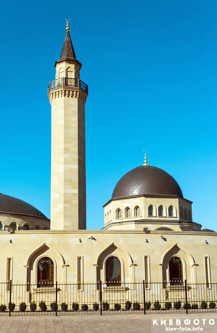 Мечеть в киеве. Ар рахман мечеть киев. Буртунай мечеть. Киев мечеть неджат. Мечеть в коломне.