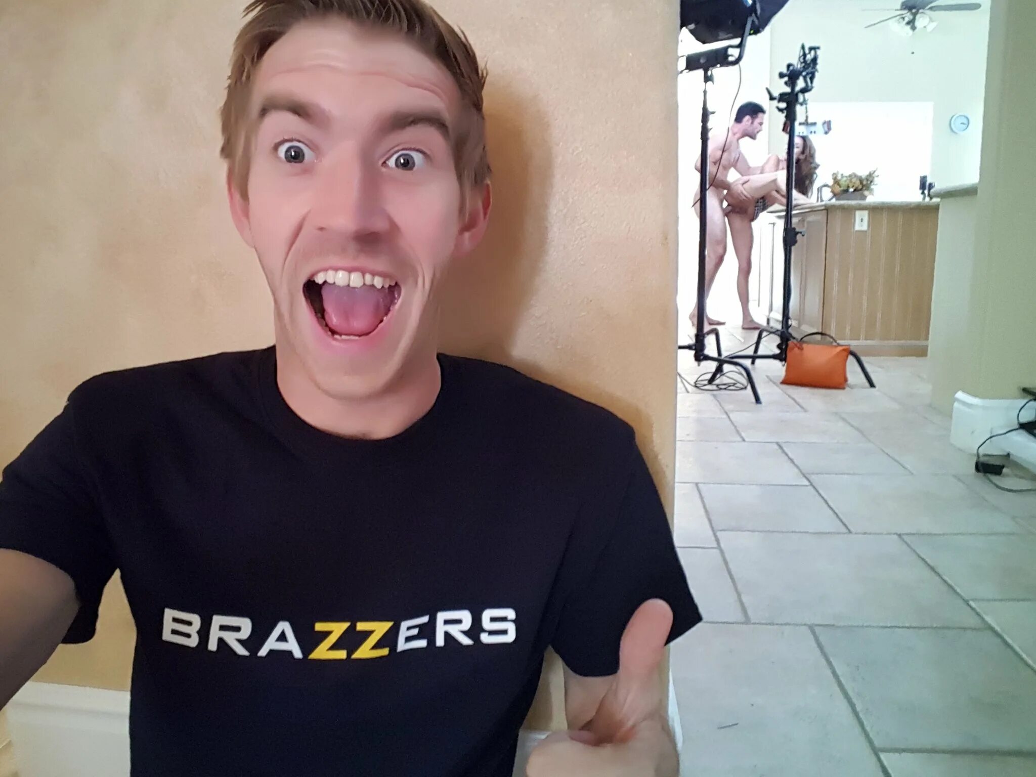 Danny видео
