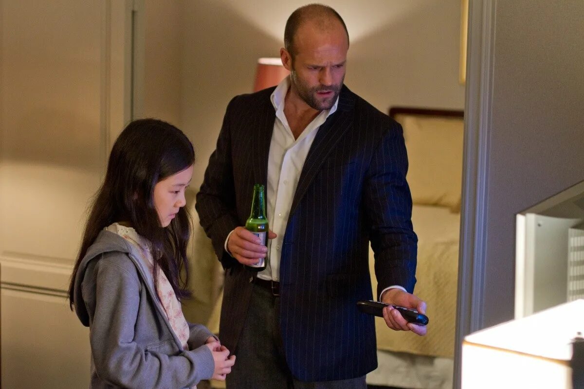 защитник со стетхемом. защитник фильм 2012 джейсон. защитник фильм 2012 джейсон. стетхем защитник 2012. защитник со стетхемом.